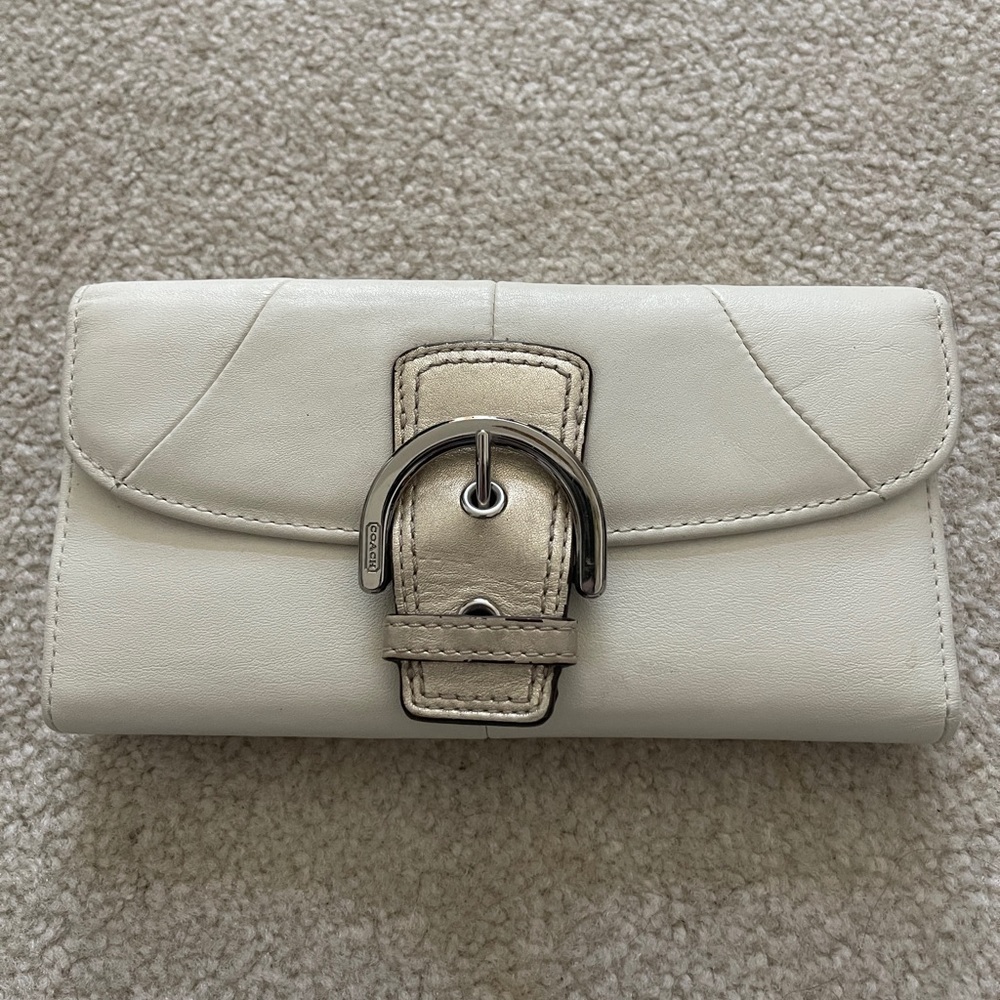 Coach Wallet in Cream